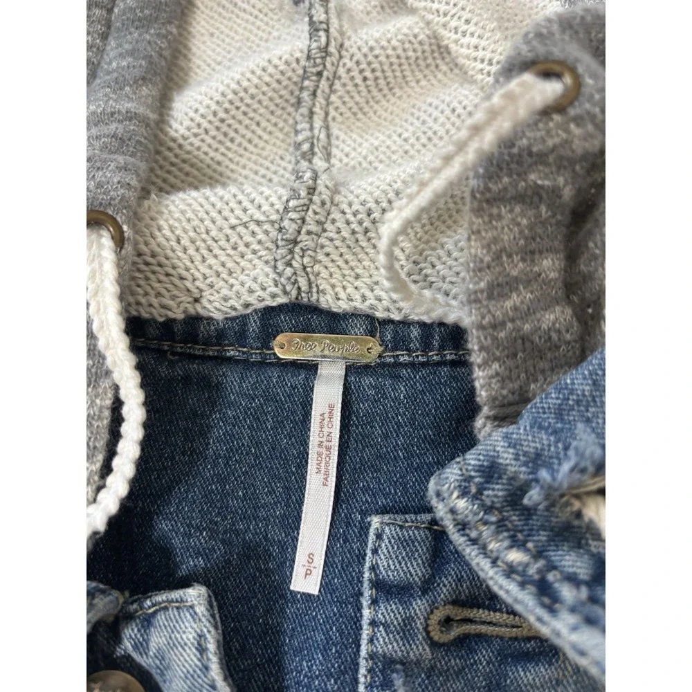 Free People Throwback Denim Jean Hoodie Jacket Sweatshirt 🌎 Women's  Small
